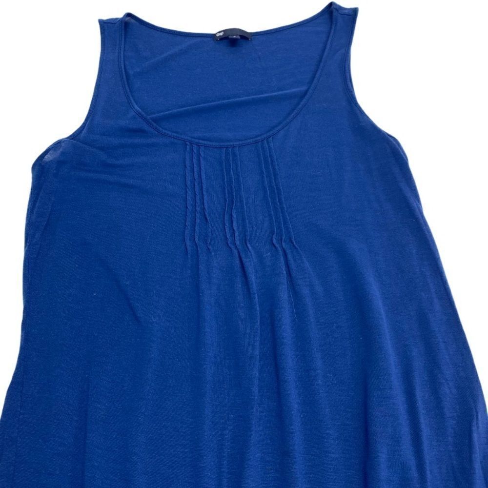 Gap Deep Blue Tank size Medium